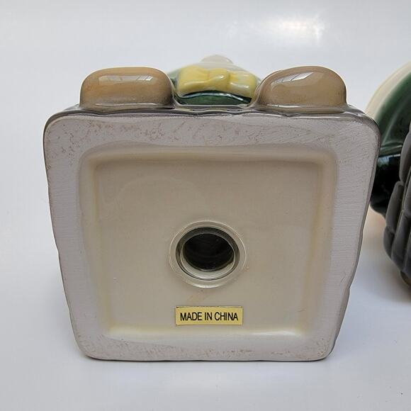 Humpty Dumpty Retro 50's Ceramic Salt and Pepper Shakers - Picture 7 of 9